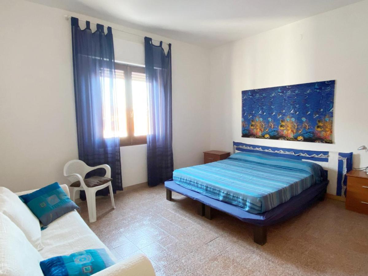 I Fenicotteri - Appartamenti Sul Mare Calasetta Exterior photo