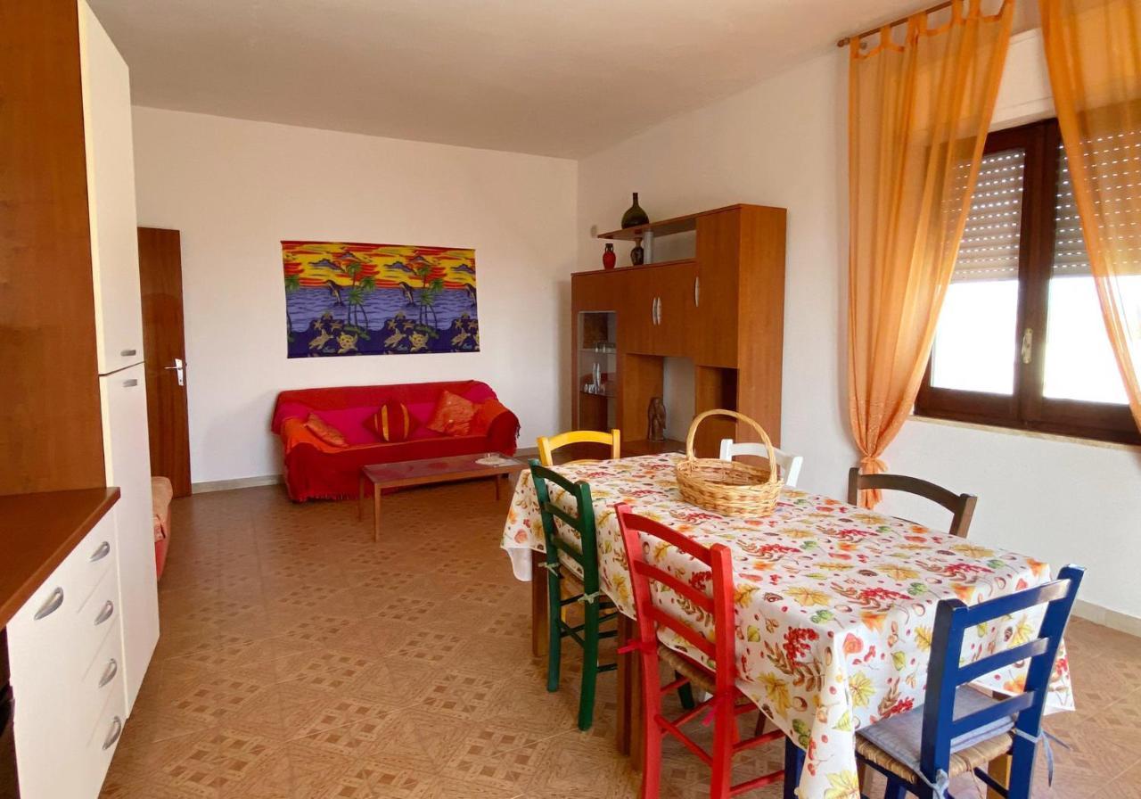 I Fenicotteri - Appartamenti Sul Mare Calasetta Exterior photo