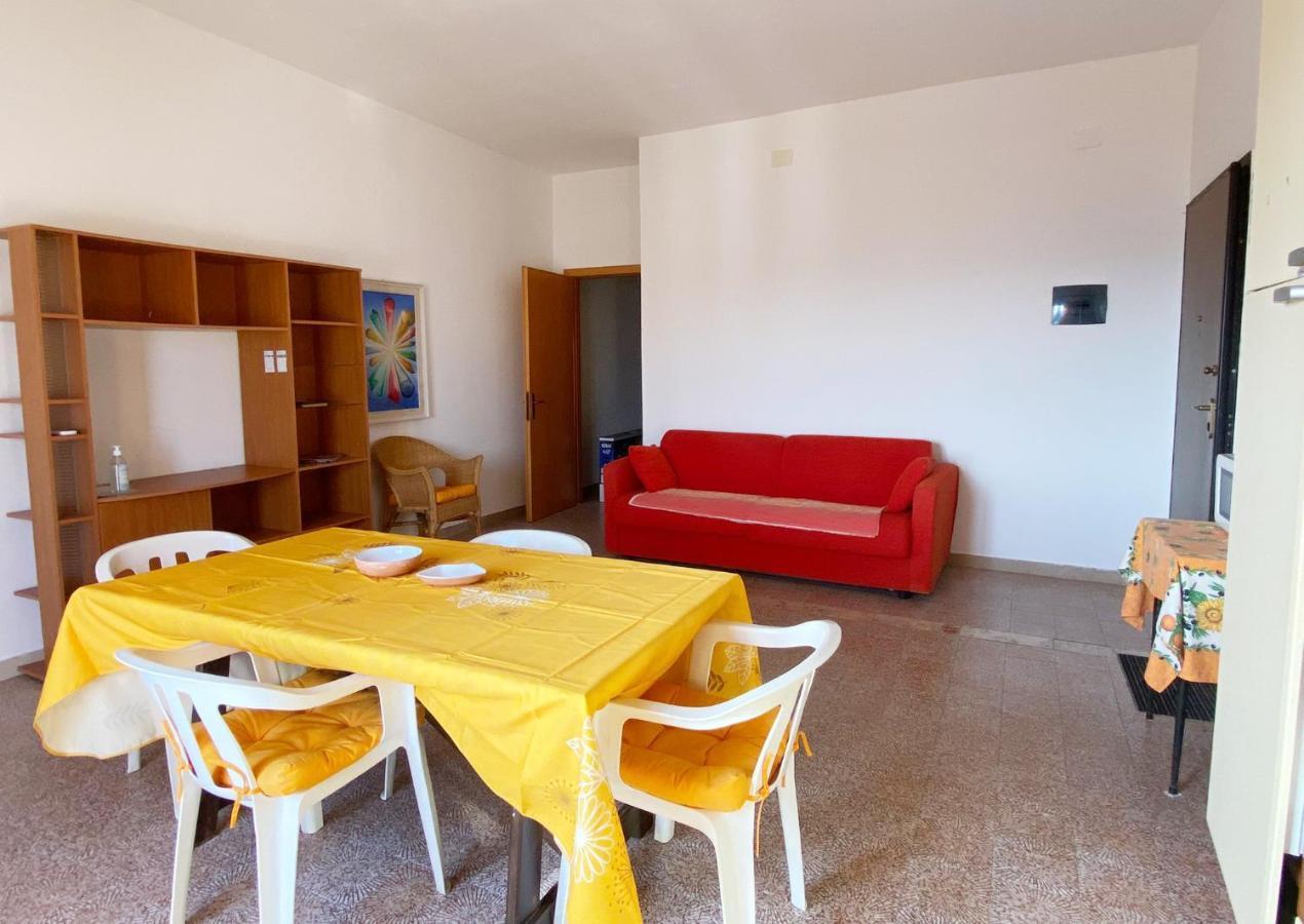 I Fenicotteri - Appartamenti Sul Mare Calasetta Exterior photo
